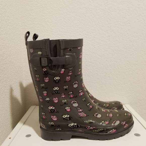 CAPELLI Womans Owl Rubber Rain Boots Size 9 Mid-Calf Side Buckle - Picture 2 of 9